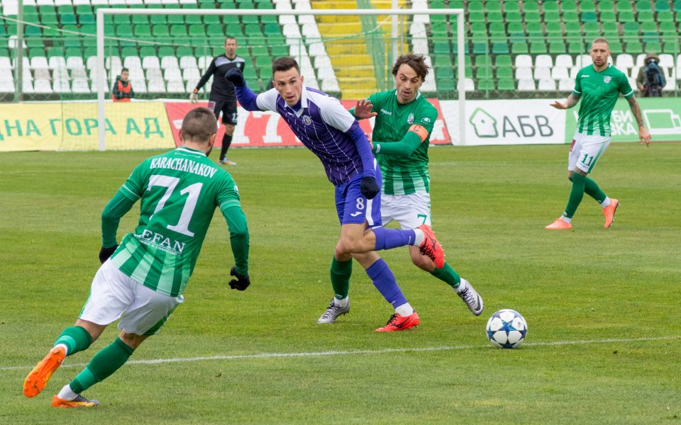 Вторият двубой от съботната програма на осмия кръг на efbet