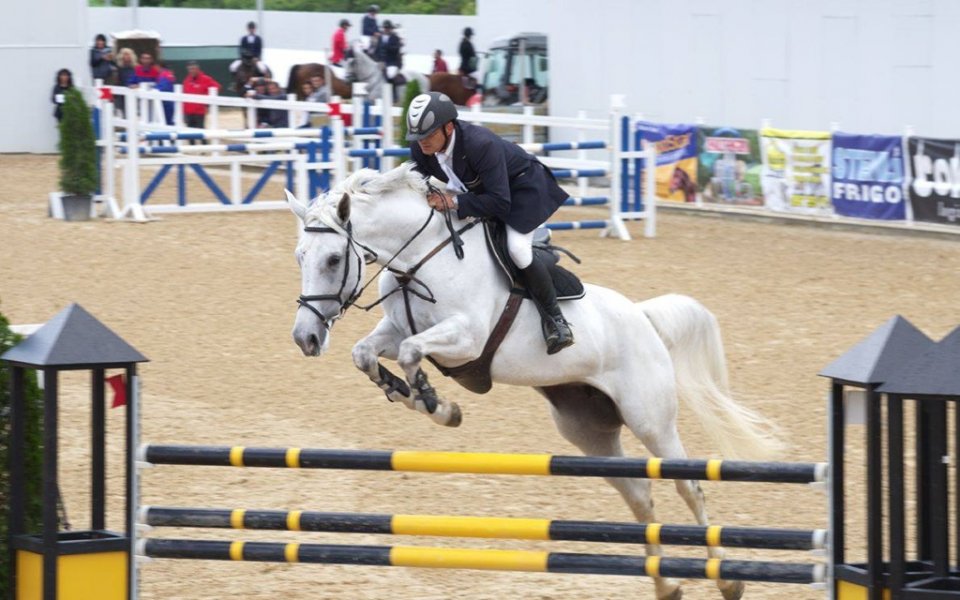 Над 130 коня ще скачат на турнир в Царацово