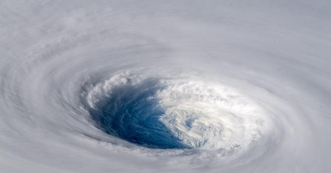 Метеоролозите предупредиха за голяма вероятност от формирането на средиземноморски циклон в Йонийско