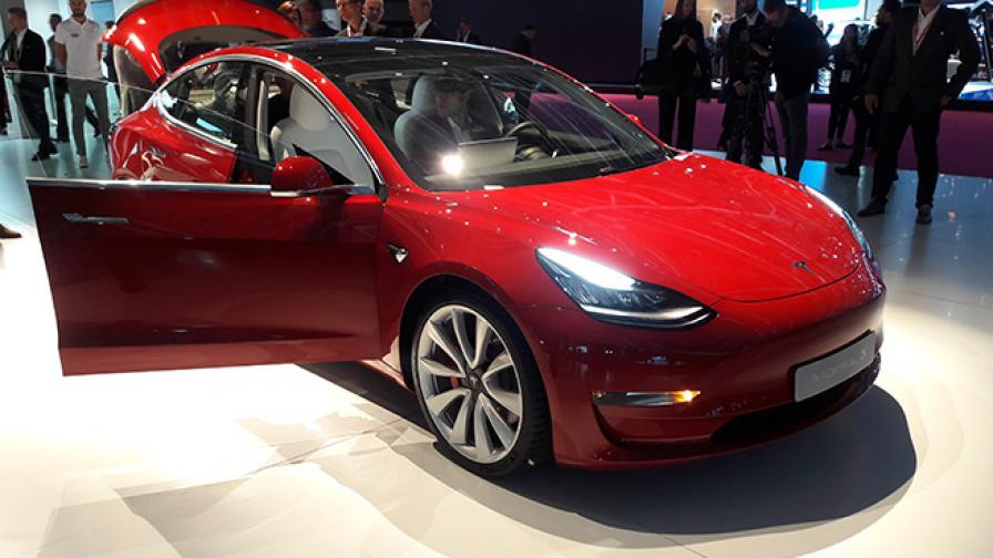 <p>Model 3 изпревари по продажби Corolla</p>