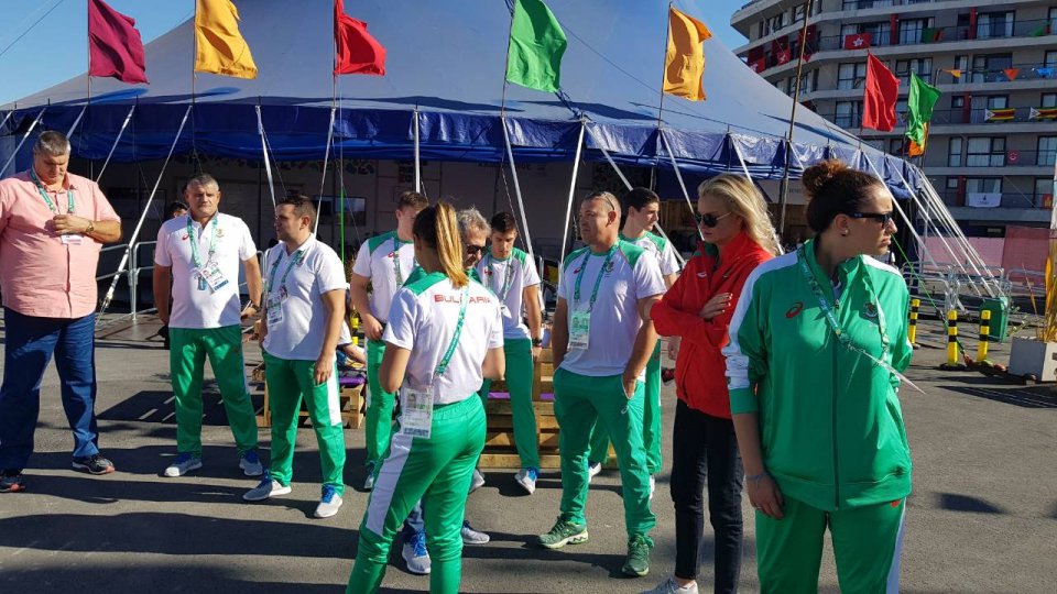 Стефка Костадинова окуражи младите български олимпийци в Буенос Айрес1