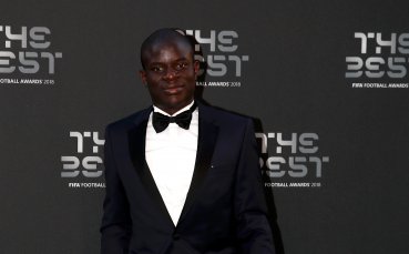 Челси отблъсква ПСЖ с нов договор за Канте