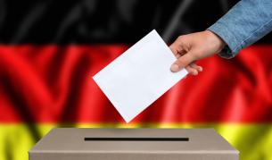 <p>Готова ли е Бавария за коалиция с АзГ</p>
