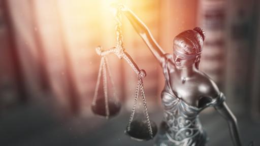  Осъдиха възпитаник от Варна, умъртвил татко си, с цел да отбрани себе си и майка си 