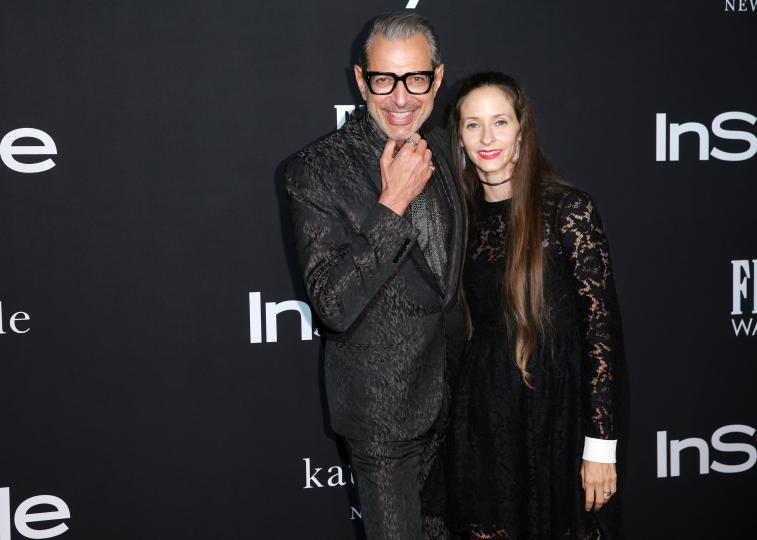 По червения килим с най-стилните в Холивуд: наградите на списание 