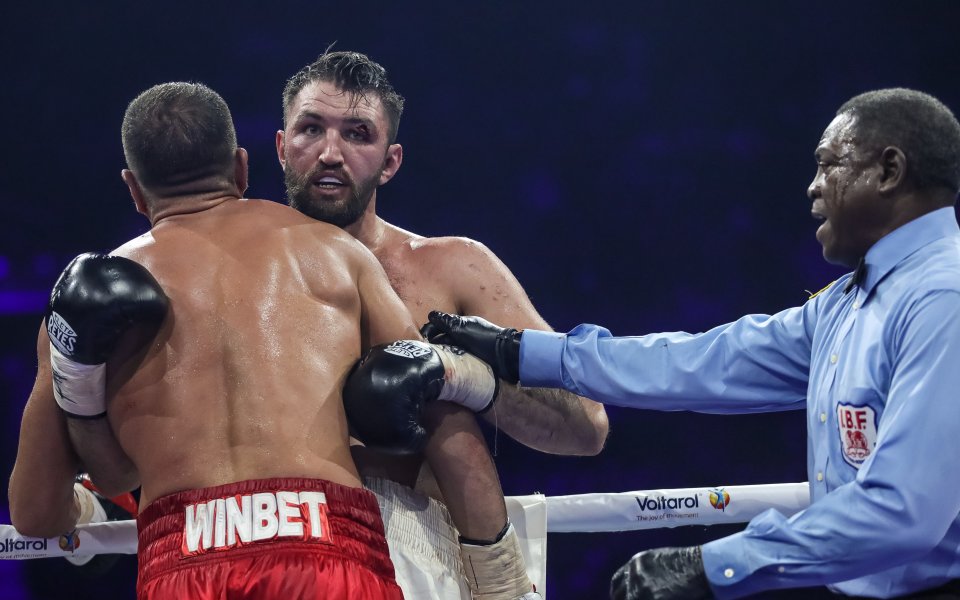 Хюи Фюри още не е преживял загубата от Кубрат Пулев,