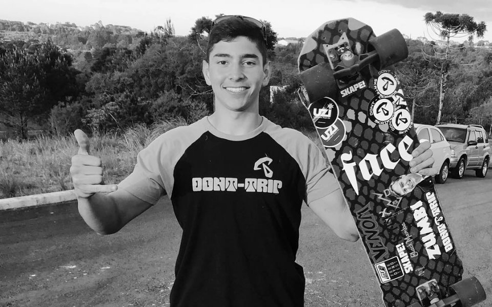 18-годишен скейтбордист почина по време на състезание