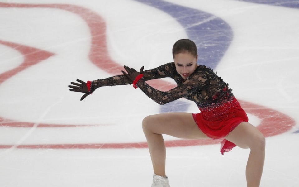 Олимпийската шампионка по фигурно пързаляне Алина Загитова временно спира участията