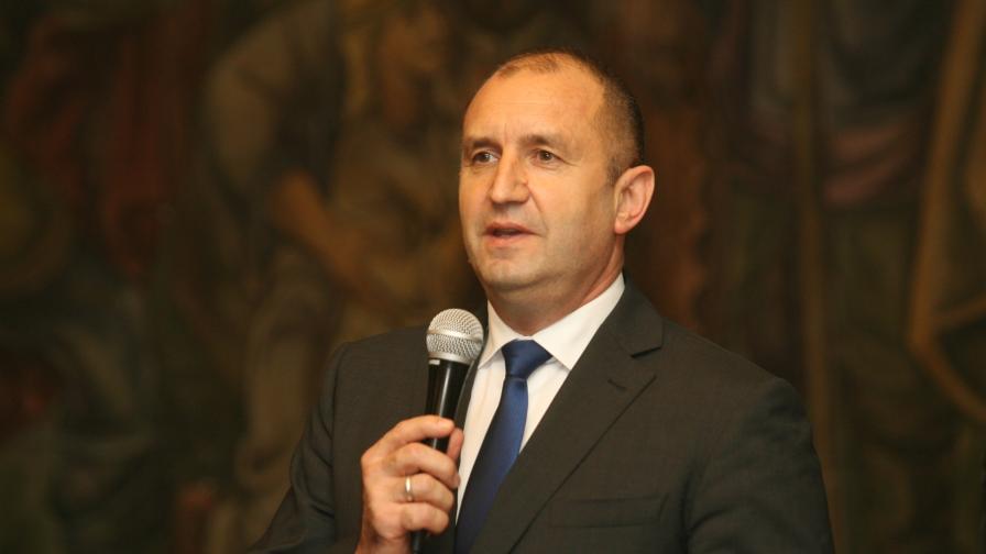  Президентът Радев: Корупция в огромни размери 