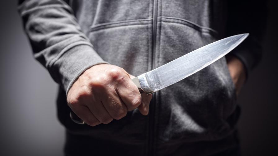 Българин е намушкан с нож в Италия
