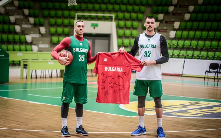 Баскетболисти показаха големи сърца в специална инициатива