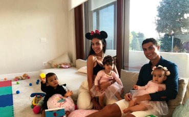 Малкият син на CR7 вече по стъпките му