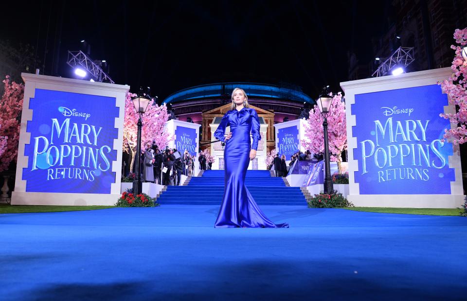  червен килим 