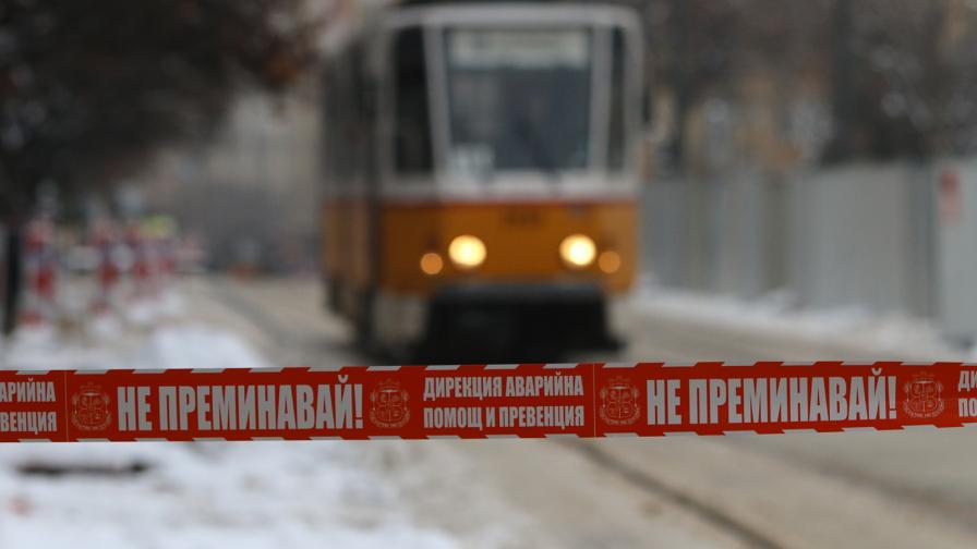 Трамвай блъсна млада жена в центъра на София