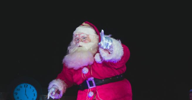 Дете от град Цетел на брега на Северно море извика