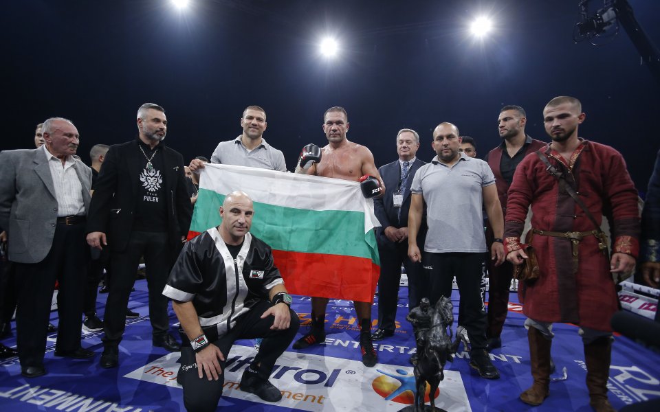 Следващият месец Пловдив ще е столицата на бокса. За колегите