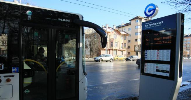 България Увеличават заплатите на шофьорите в градския транспорт в София