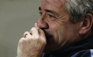Сбъркали футболна легенда от Острова с пиян клошар