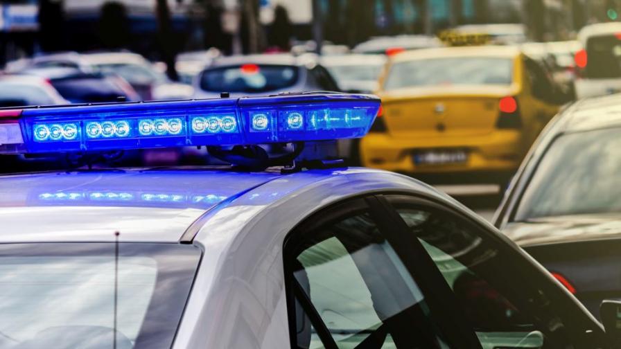  Автобус връхлетя върху хора в Истанбул, 13 ранени 