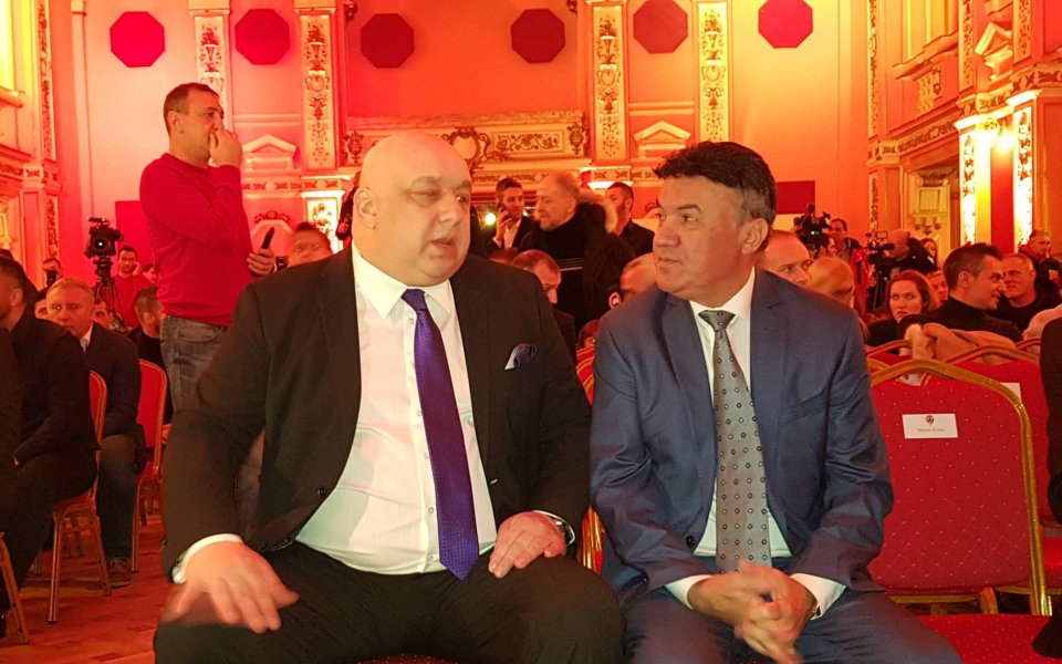 Европейската футболна централа УЕФА предупреди да няма външно влияние в