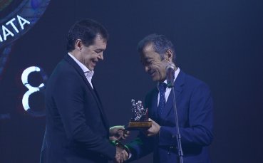 Хубчев: Голяма чест, наградата е два пъти повече за момчетата