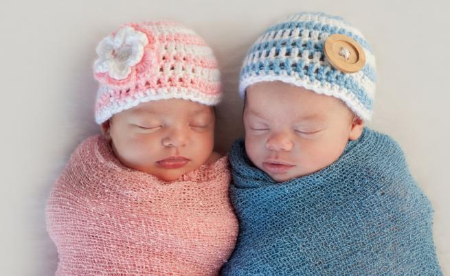 Най-хубавите коледни подаръци: майка от София роди втора двойка близнаци