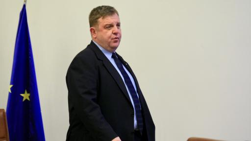  Каракачанов внася в Министерски съвет законопроекта за доброволната военна работа 