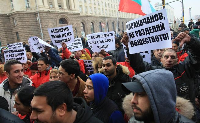  Населението - под 7 млн. души 