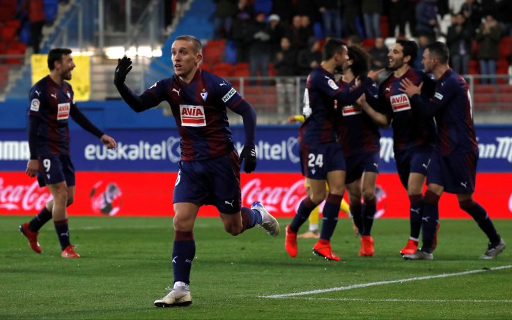 Ейбар се разправи с Жирона в битката за оцеляване