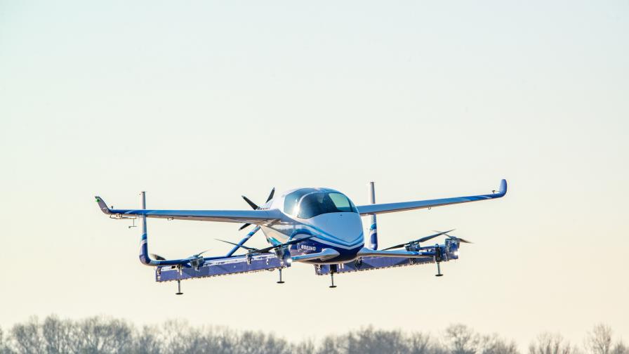 Автономното летящо такси на Boeing направи първи полет