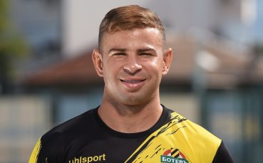 Официално: Ботев Пловдив се раздели с бразилец