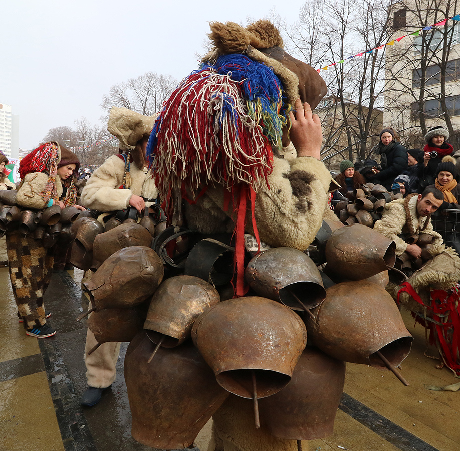 "Сурва" в Перник 2019