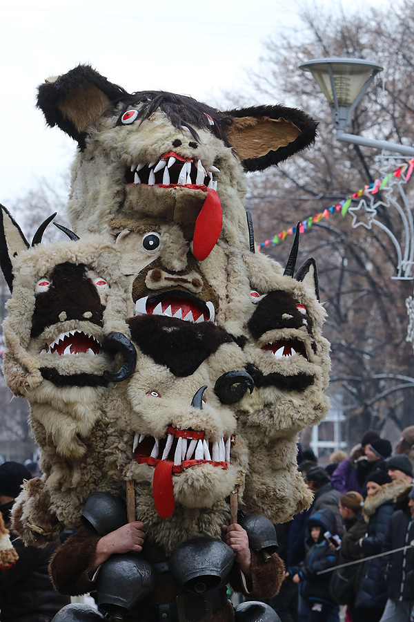 "Сурва" в Перник 2019