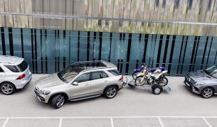 <p>Daimler благодари на работниците си с по 5000 евро</p> <p>Daimler благодари на работниците си с по 5000 евро</p>