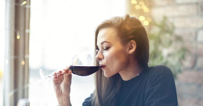 Ако се случва да пиеш вино за подобряване на психическото ти състояние