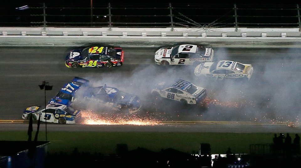 Брутална катастрофа с 21 болида на Daytona 5001