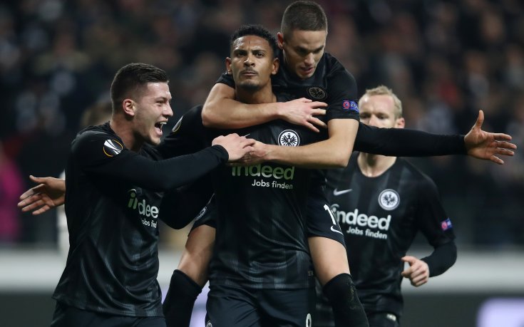 Айнтрахт потопи амбициите на Шахтьор в Майн