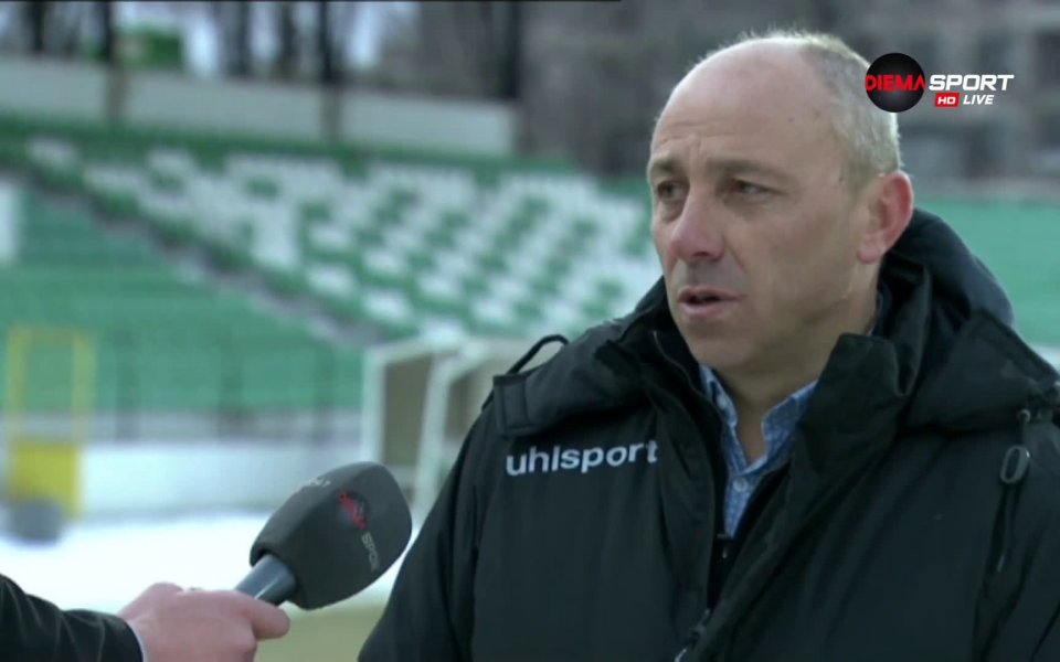 Треньорът на Черно море Илиан Илиев определи групата за първия