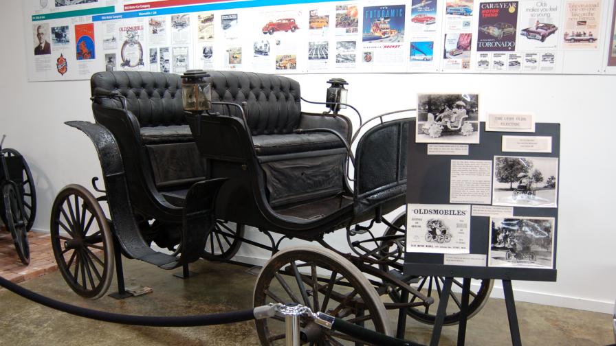 Oldsmobile 010 N от 1897 г. Една от най-старите електрически коли