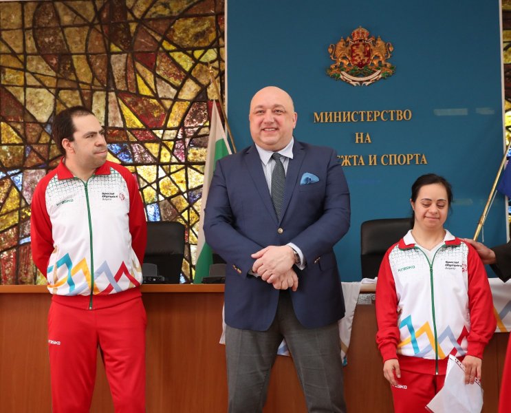 Министър Кралев изпрати българските атлети на Световните летни игри Спешъл1