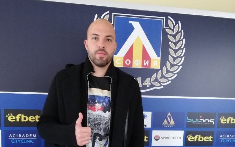 Изпълнителният директор на Левски Павел Колев отрече клубът да планира