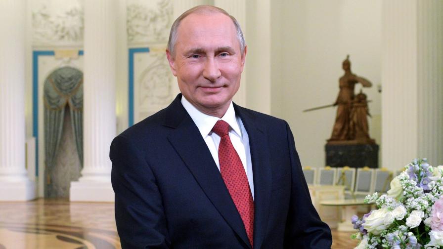 Путин забрани обидите срещу държавата в Интернет