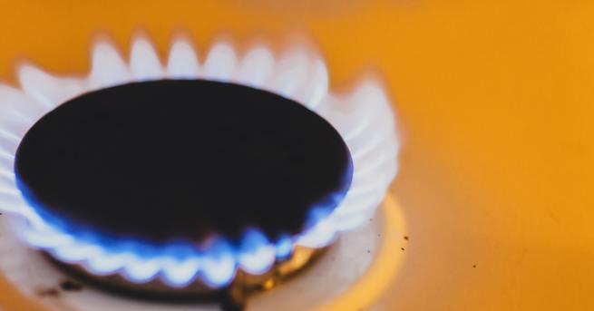 България Цената на природния газ ще поевтинее Работи се за