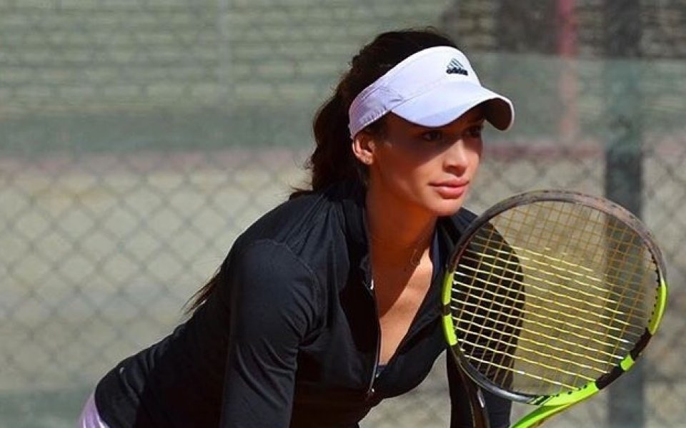 Вангелова отпадна на четвъртфиналите на турнир в Гърция