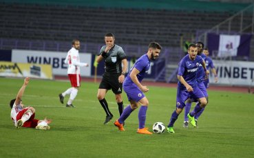 Етър пуска дебютанти срещу Верея