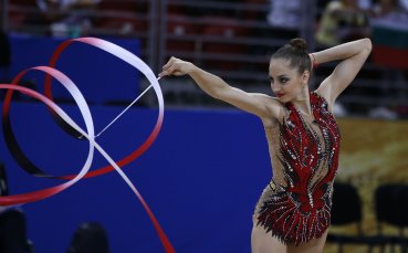 Българската състезателка по художествена гимнастика Боряна Калейн заема временното второ