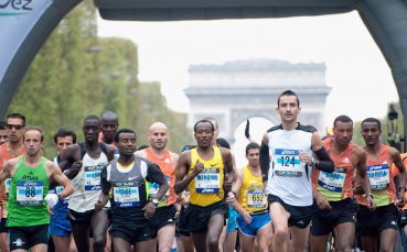 Организаторите на лекоатлетическия маратон на Париж потвърдиха че състезанието тази
