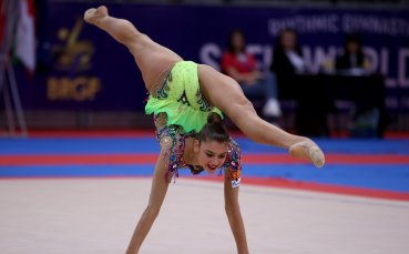 Една от най атрактивните състезателки по художествена гимнастика на Русия Александра