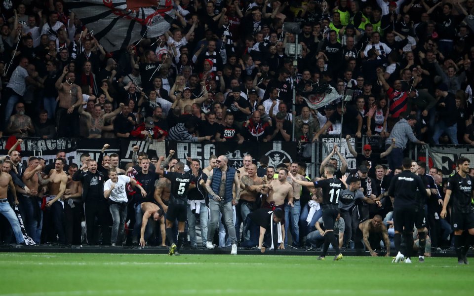 Айнтрахт Франкфурт продаде всички билети за домакинския си мач срещу