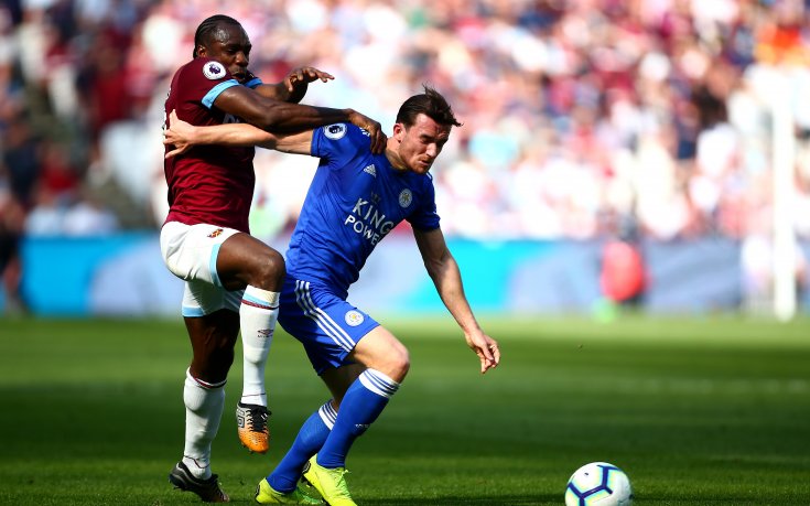 Късен гол отне победата на Уест Хем срещу Лестър